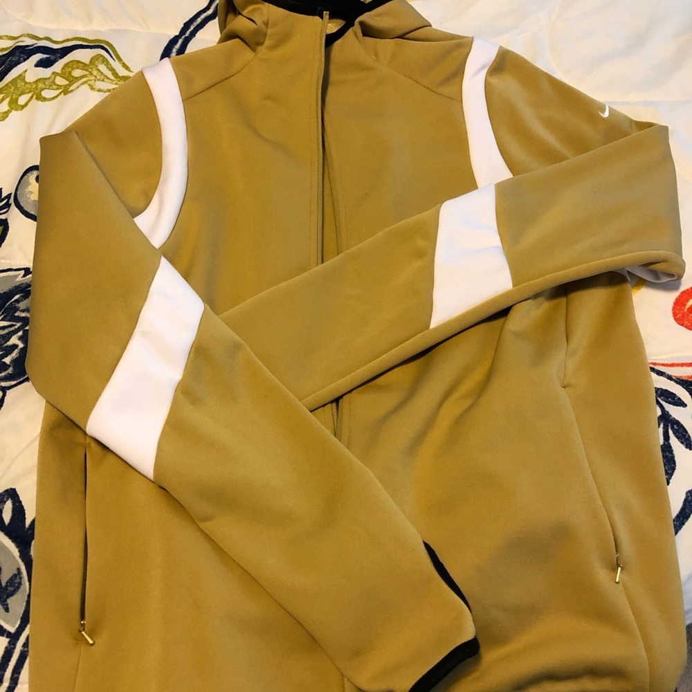 Nike XL jacket with thumb holes